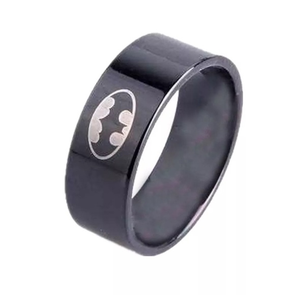 8mm Black Batman Symbol Ring - Picture 2 of 2